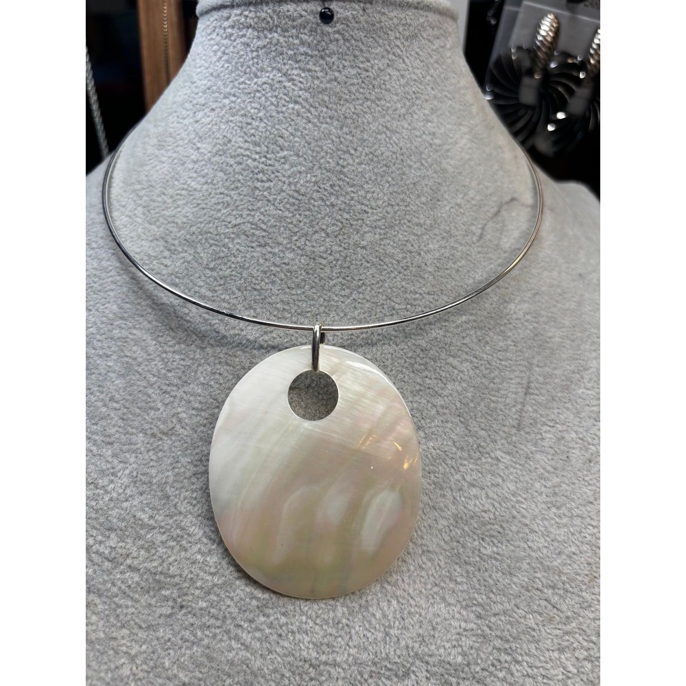 #43. Natural Mother-of-Pearl Disc Choker with Cutout